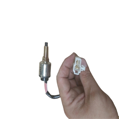 Commutateur de lampe de freinage 1B18037300031 Pour les camions Foton chinois importés