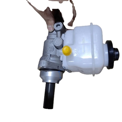 K1355040002A0 Pièces de rechange pour le cylindre principal du frein pour le camion Foton 2005- Année et plus