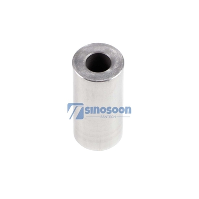 Taille standard Sinotruk Pièces Piston Pin VG1560030013 Pour les accessoires de camions lourds Howo