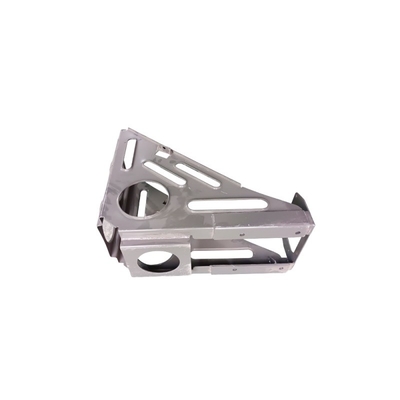 Support de réservoir d'urée en métal léger pour le traitement ultérieur de la puissance des camions SINOTRUK HOWO N7G